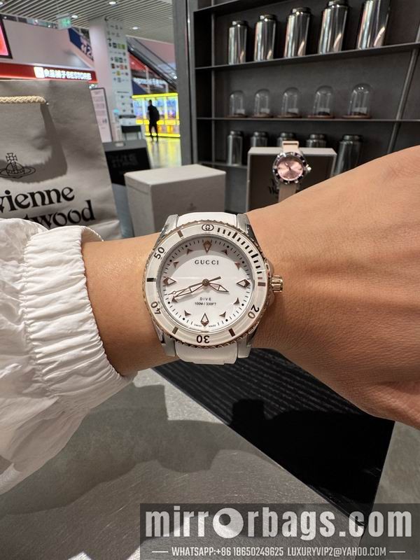 Gucci 40mm 101594 Watch