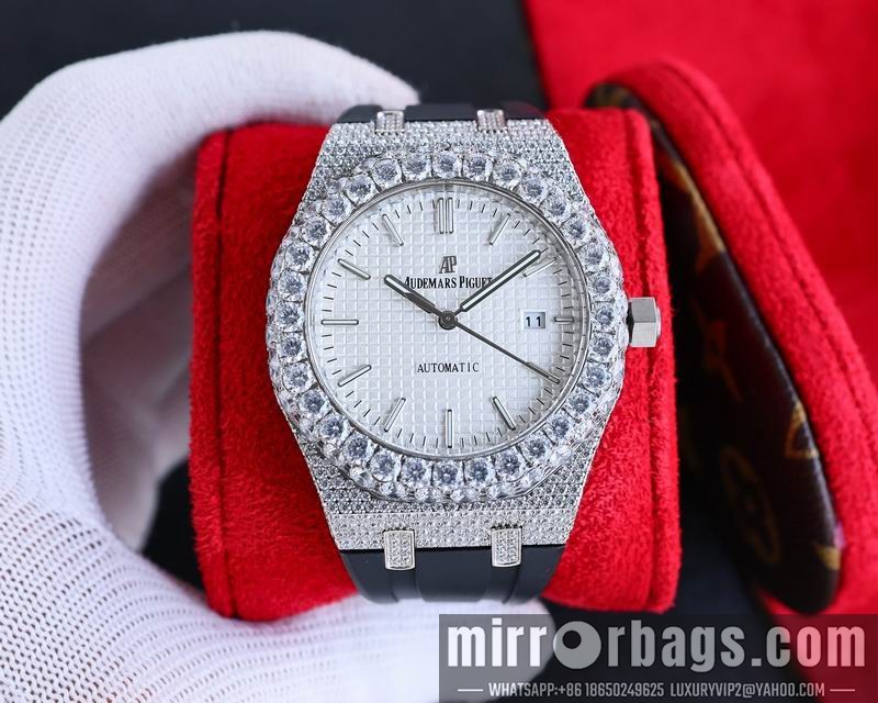 AP 42mm 082115 Watch