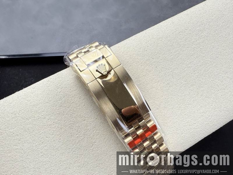 Rolex 40mm 102327 Watch