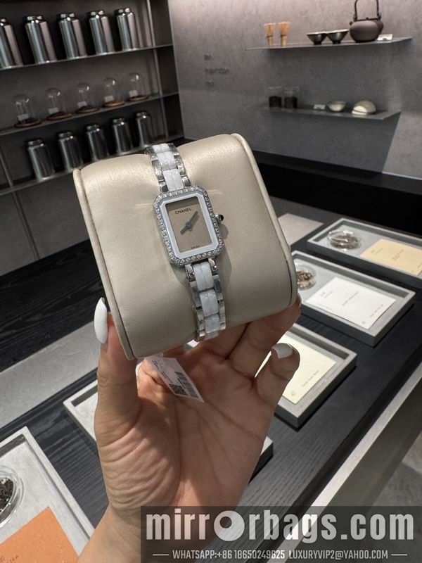 Chanel 21X26mm 101516 Watch