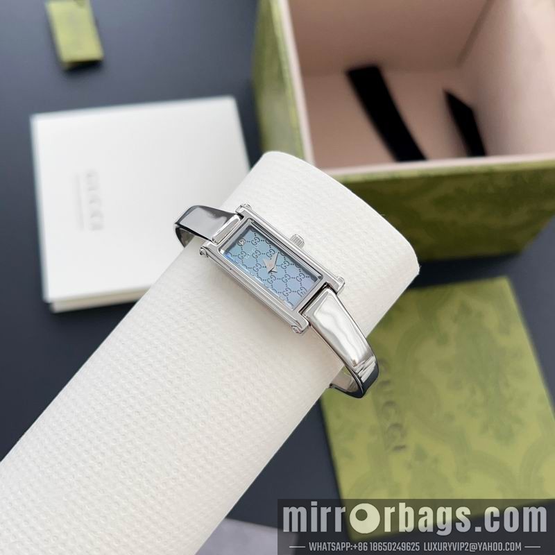 Gucci watch 110376 Watch