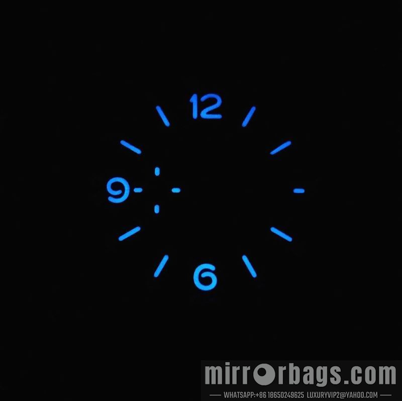 Panerai 47mm 090437 Watch