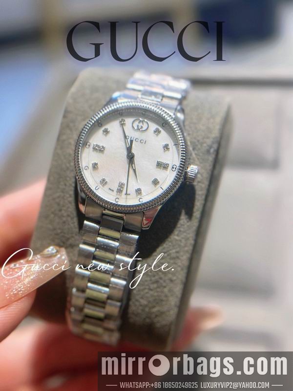 Gucci 29mm 042932 Watch