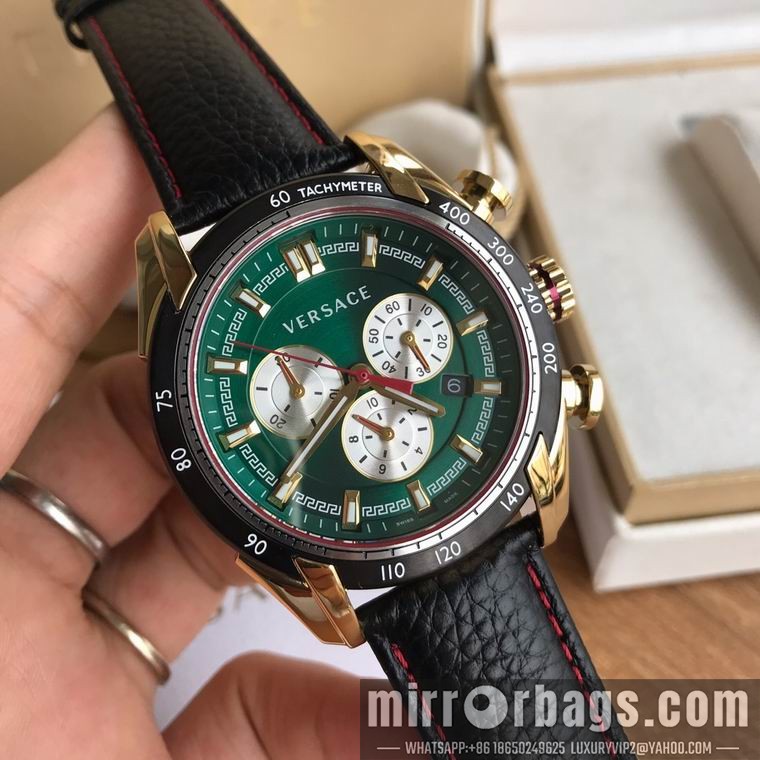 Versace men 43mm M02 Watch