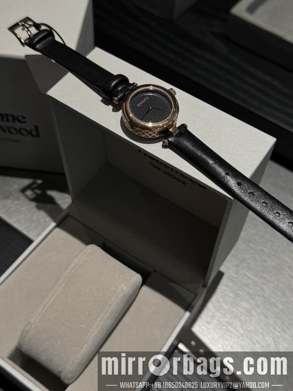 Gucci 32mm 101588 Watch