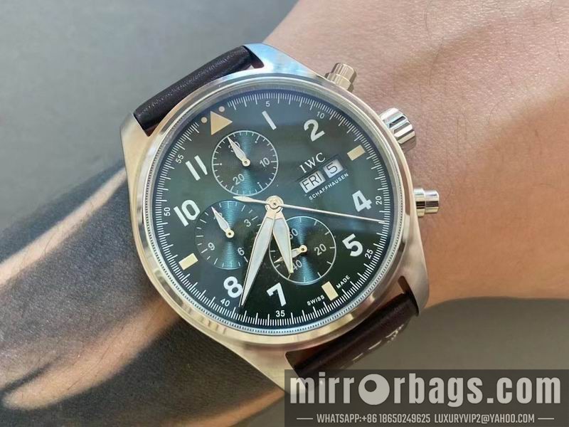 IWC 43mm 082233 Watch