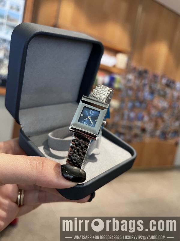 Gucci 21mm 042950 Watch