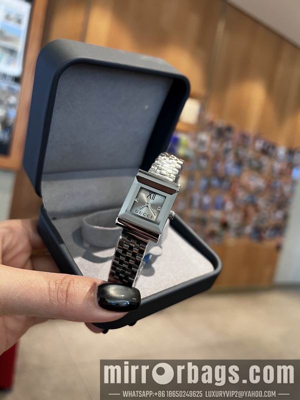Gucci 21mm 042950 Watch