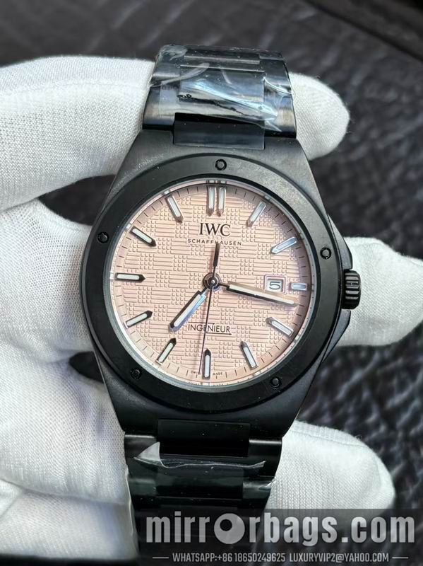 IWC 40mm 082247 Watch