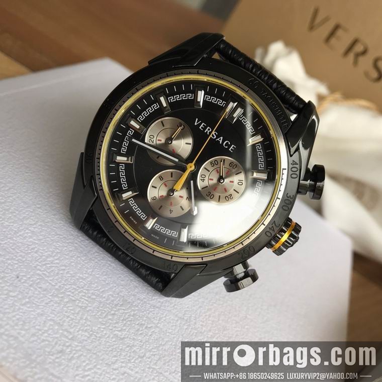 Versace men 43mm M02 Watch