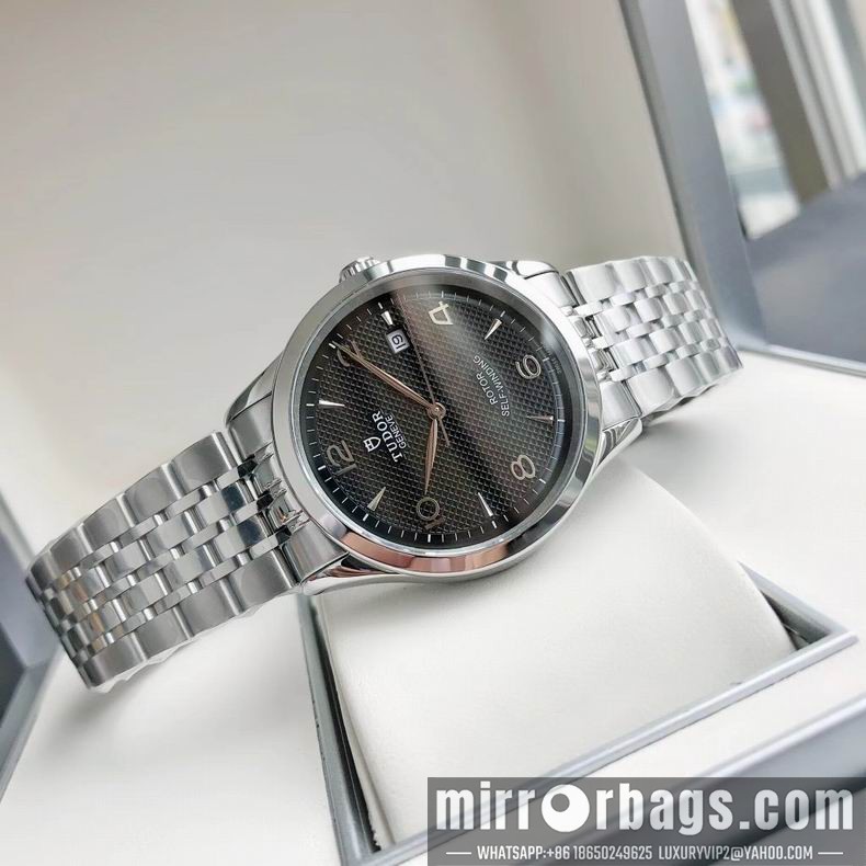 Tudor men watch 110403 Watch