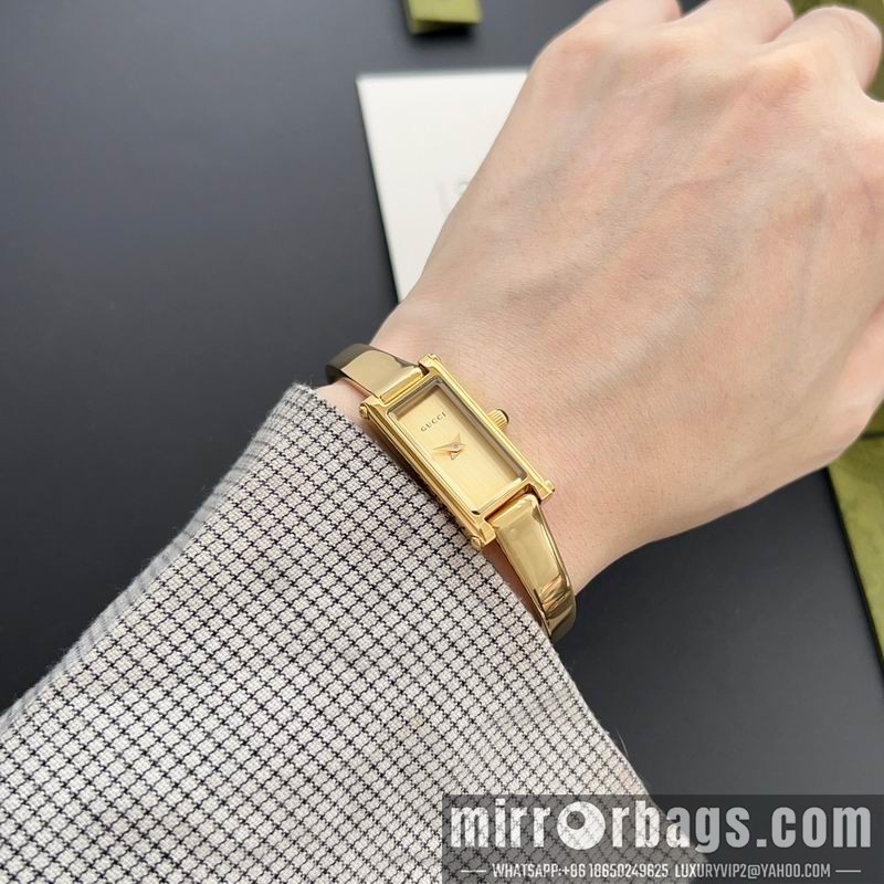 Gucci watch 110375 Watch