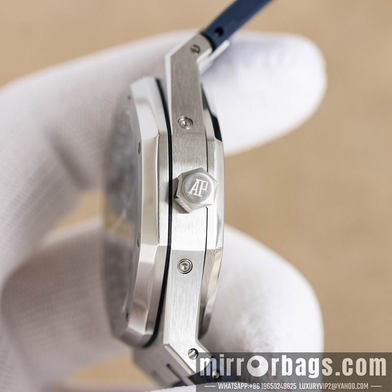 AP 41mm 032538 Watch