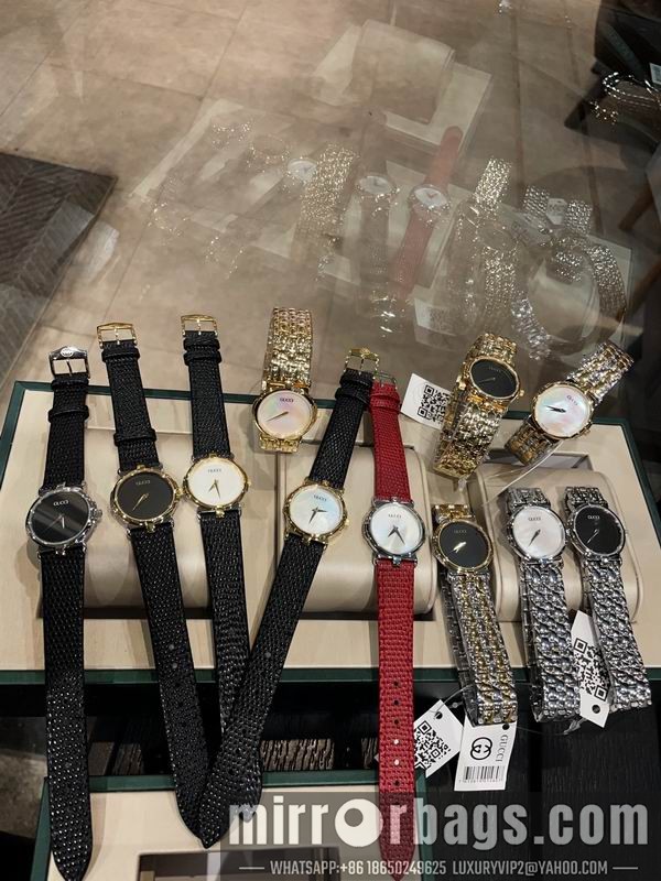 Gucci 28mm 101539 Watch