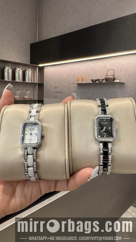 Chanel 21X26mm 101440 Watch