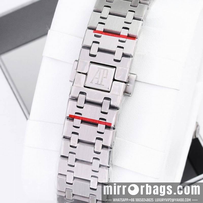 AP 41mm 082210 Watch