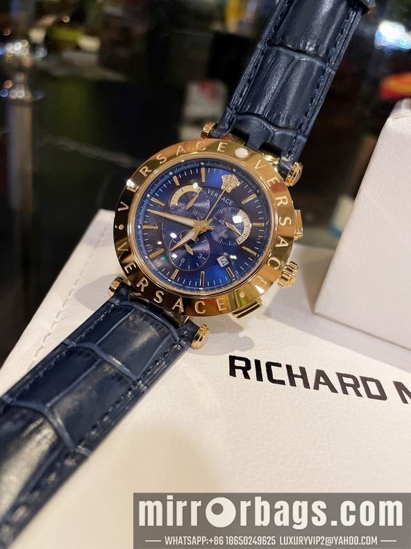 Versace watch 42mm 070861 Watch