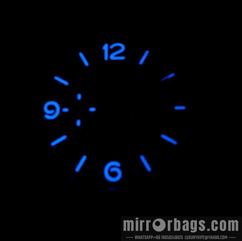 Panerai 46mm 090469 Watch