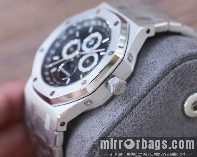 AP 44mm 080658 Watch