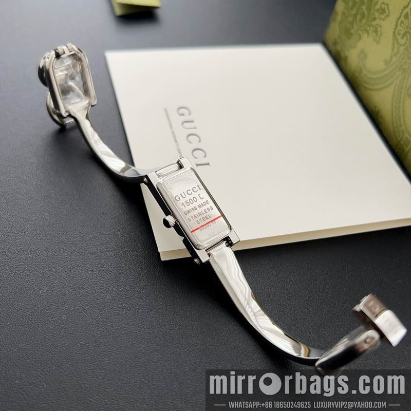 Gucci watch 110376 Watch