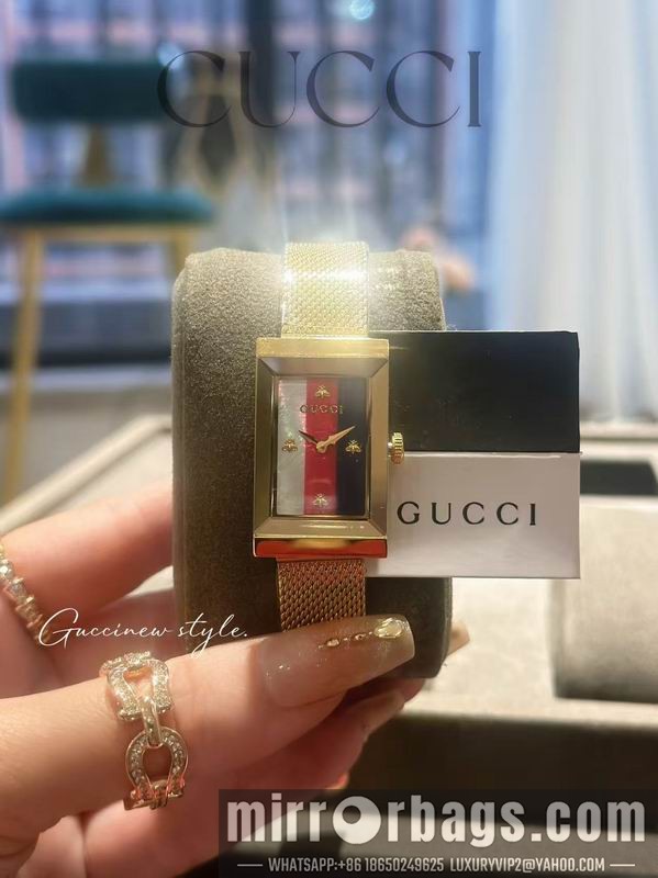 Gucci 34X21mm 111413 Watch