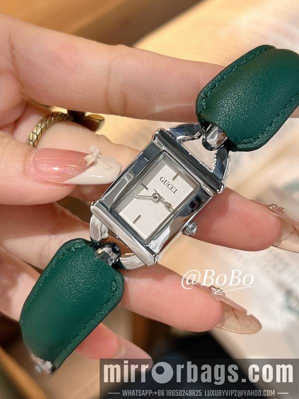 Gucci 20X40mm 122837 Watch