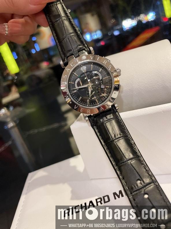 Versace watch 42mm 070861 Watch