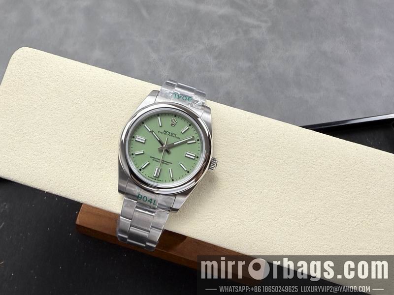 Rolex 41mm 102330 Watch