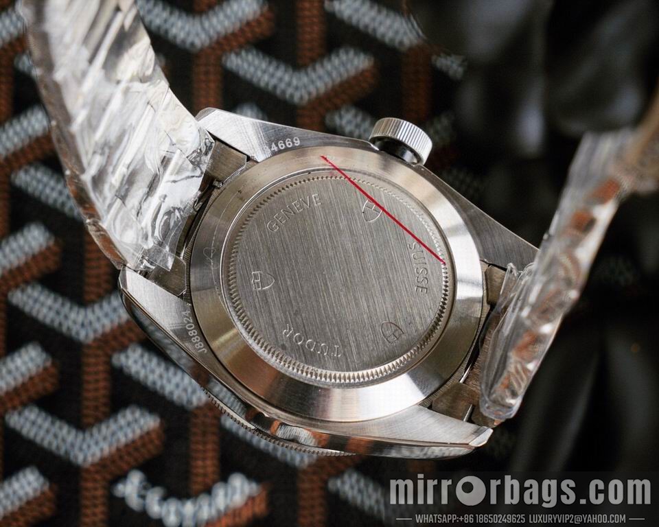 Tudor watch 111003 Watch