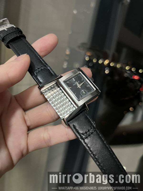 Jaeger Lecoultre 23X34mm 092356 Watch