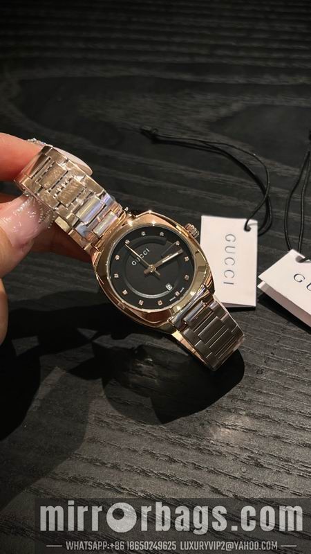 Gucci 28mm 091732 Watch