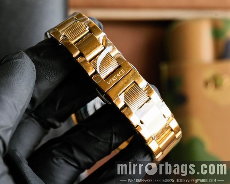 Versace woman watch 122823 Watch