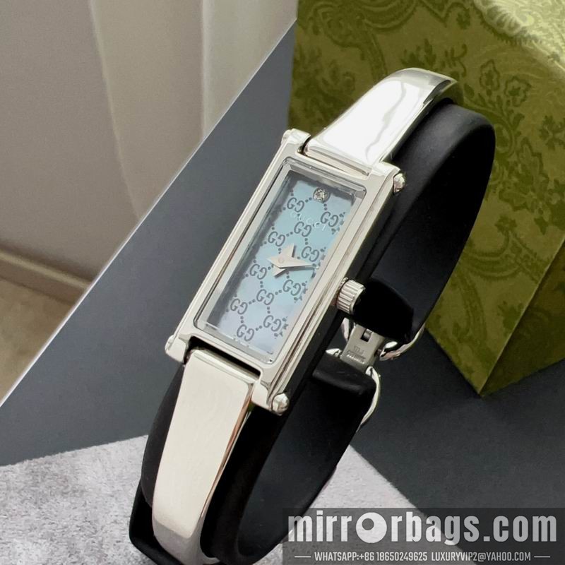 Gucci watch 110376 Watch