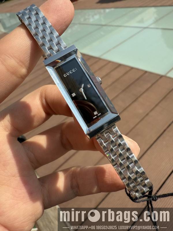 Gucci 14X34mm 042927 Watch