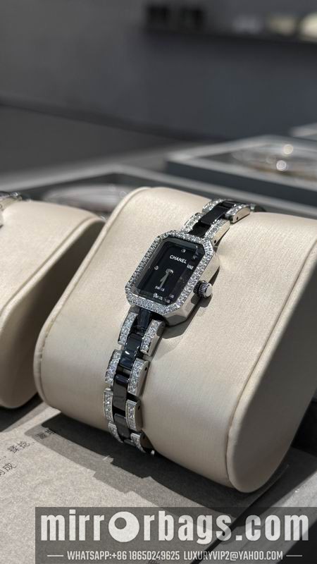 Chanel 21X26mm 101440 Watch
