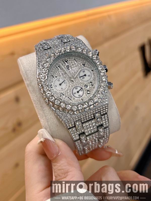 AP 40mm 122824 Watch