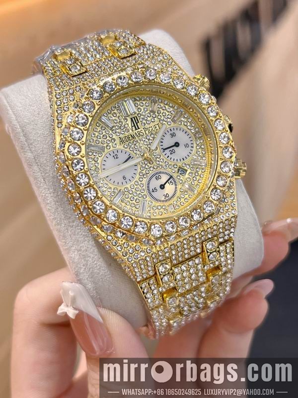 AP 40mm 122825 Watch