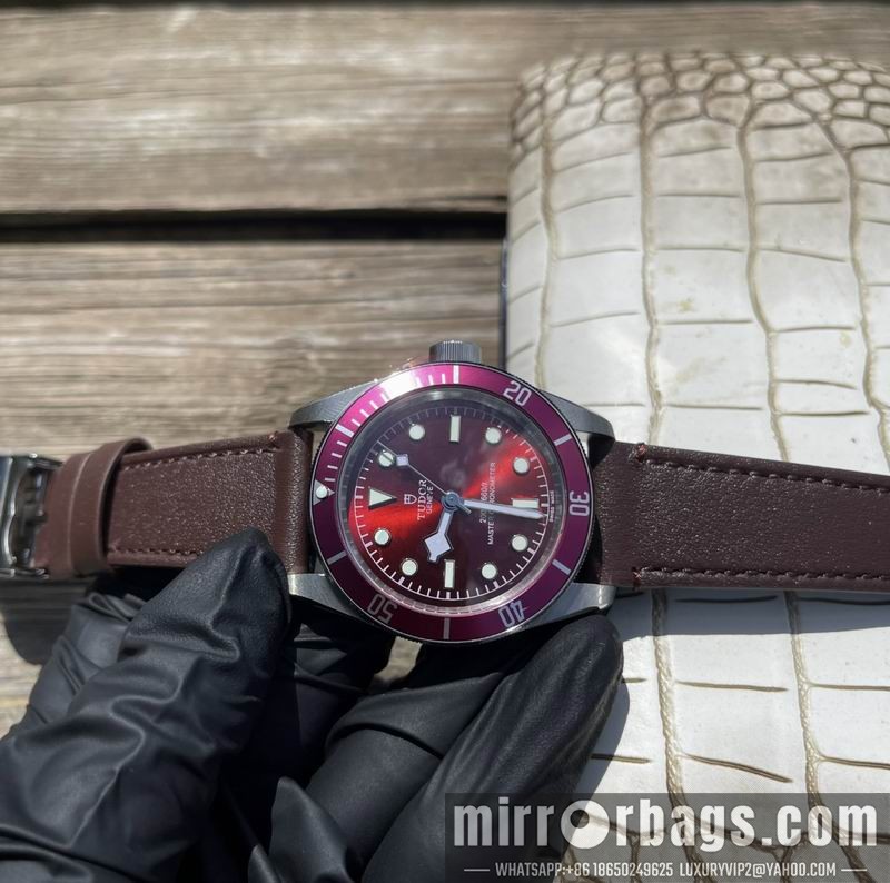Tudor 42mm 122810 Watch