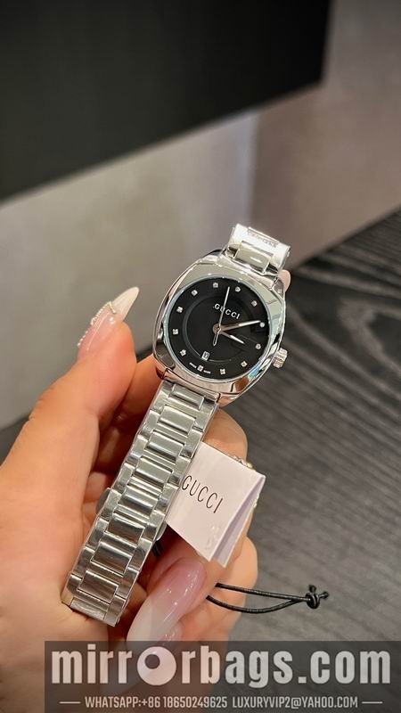 Gucci 28mm 091732 Watch