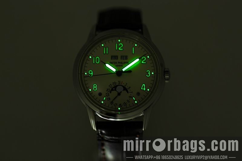 Patek Philippe 40mm 062201 Watch