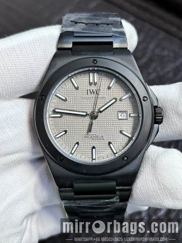 IWC 40mm 082247 Watch