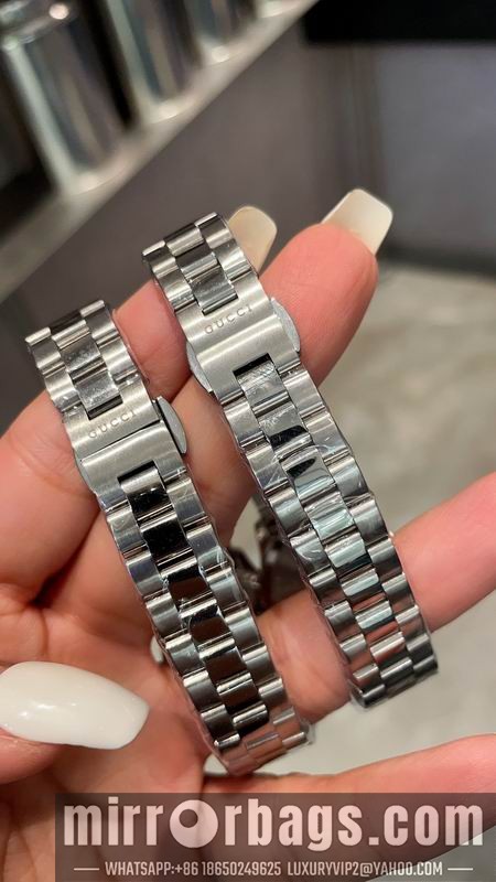 Gucci watch 091718 Watch