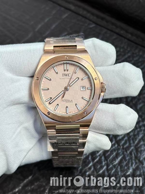 IWC 40mm 082247 Watch
