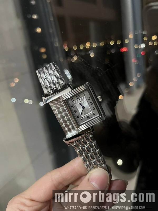 Jaeger Lecoultre 23X34mm 092354 Watch