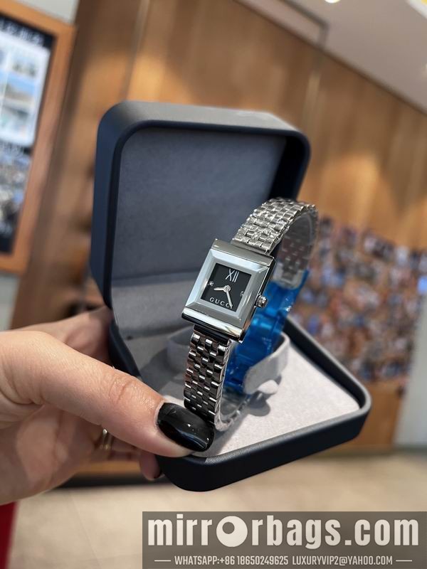 Gucci 21mm 042950 Watch