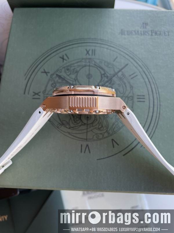 AP 44mm 092104 Watch