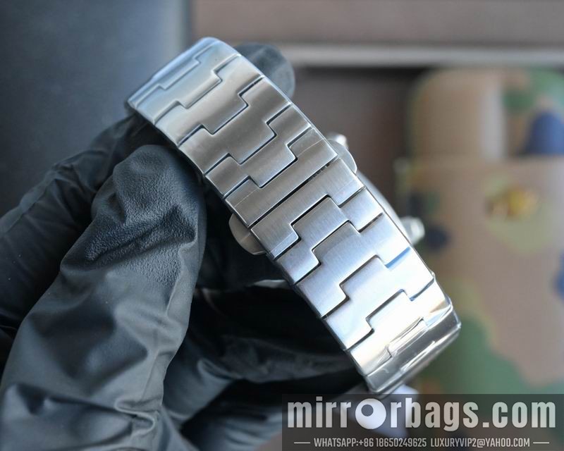 Panerai 47mm 100954 Watch