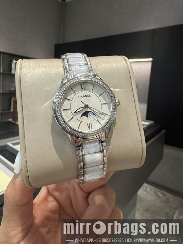 Chanel 33mm 101547 Watch