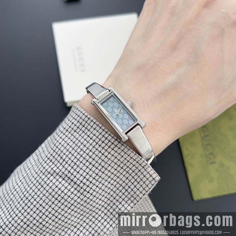 Gucci watch 110376 Watch