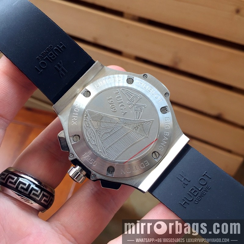 Hublot 43mm 080799 Watch